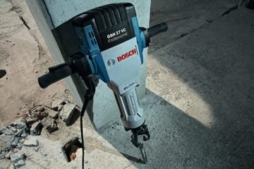 Bosch Demolition Hammer GSH 27 VC