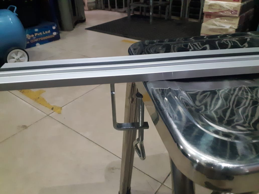 MINI SAW MULTI FUNCTION SAW WITH WOOD, TILE & METAL CUTTING BLADES specification sheet