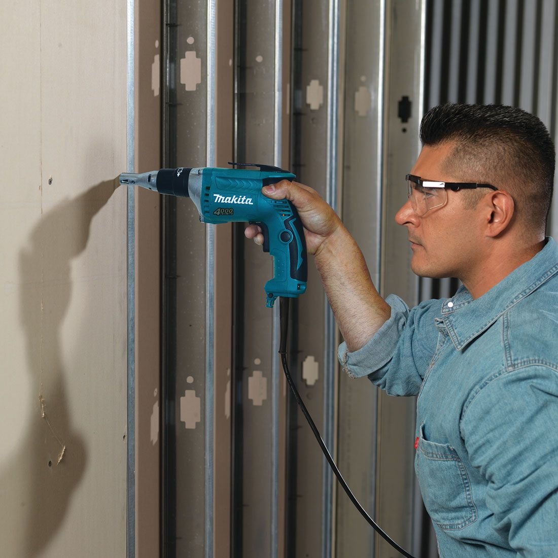 DRY WALL SCREW DRIVER MAKITA SCREW DRIVER FS4300 specification sheet