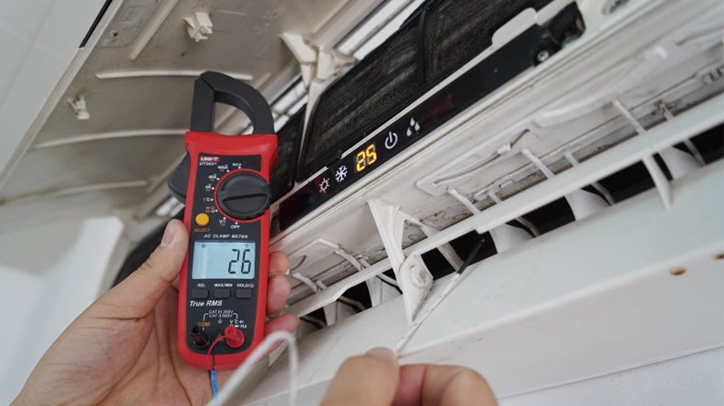 Digital Clamp Meter UT201+ UNI-T specification sheet